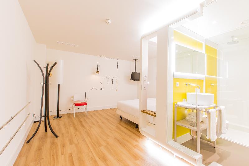 Qbic Hotel Amsterdam Wtc - Oda