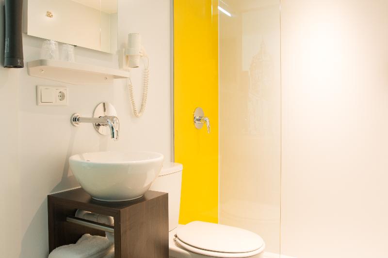 Qbic Hotel Amsterdam Wtc - Oda