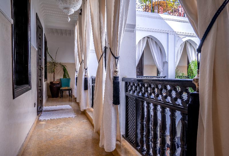 Riad Aliya - Genel