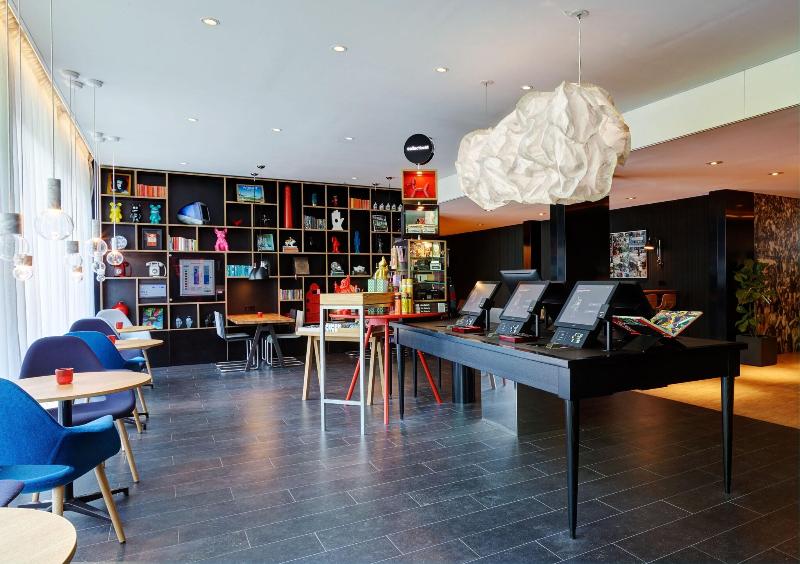 citizenM Amsterdam South hotel - Lobi