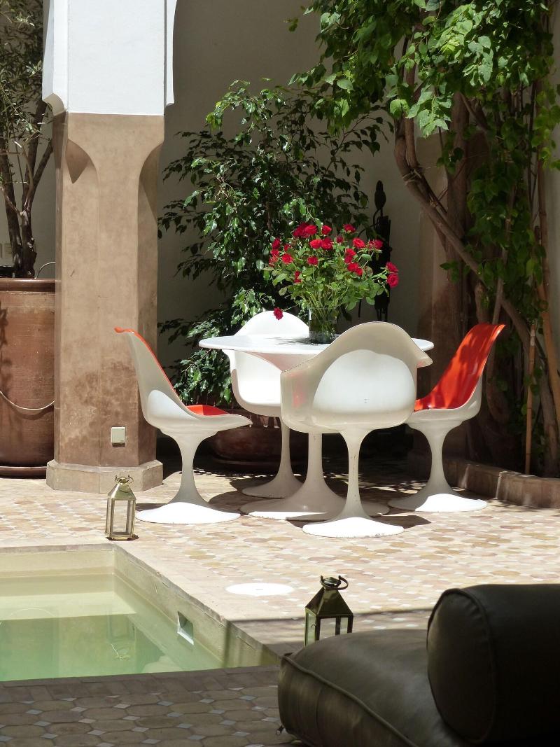 Riad Magellan - Genel