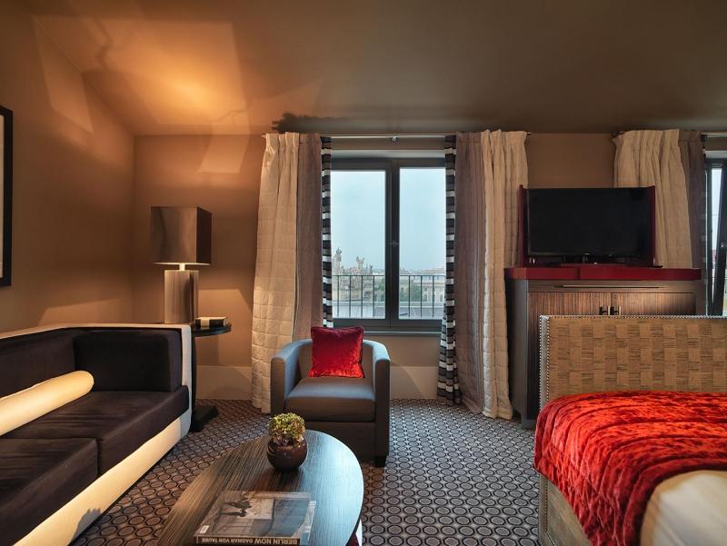 Hotel de Rome - Oda