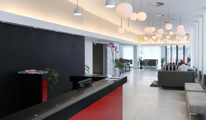 Golden Tulip Kassel Hotel Reiss - Lobi