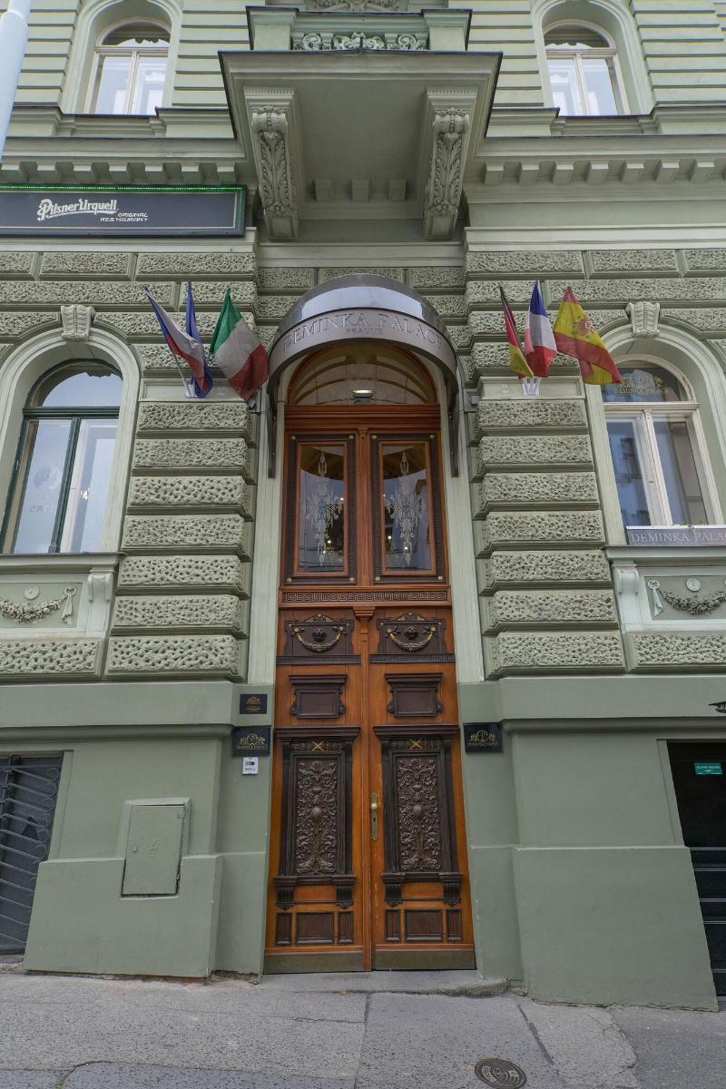 Deminka Palace - Genel
