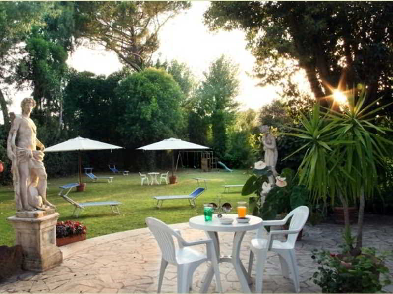 Hotel Romulus - Genel