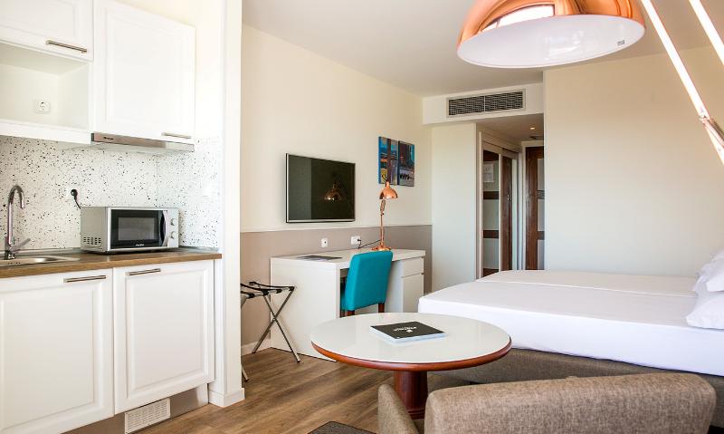 Pestana Cascais Ocean and Conference Aparthotel - Oda