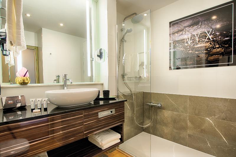NYX Hotel Mannheim by Leonardo Hotels - Oda