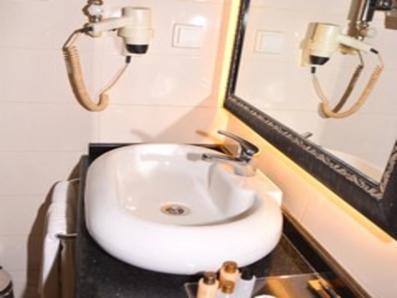 Asrin Business Hotel - Oda
