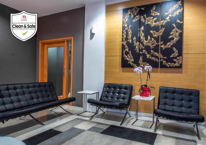 M Hotel - Lobi