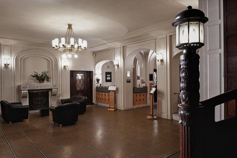Schlosshotel Schweinsburg - Lobi