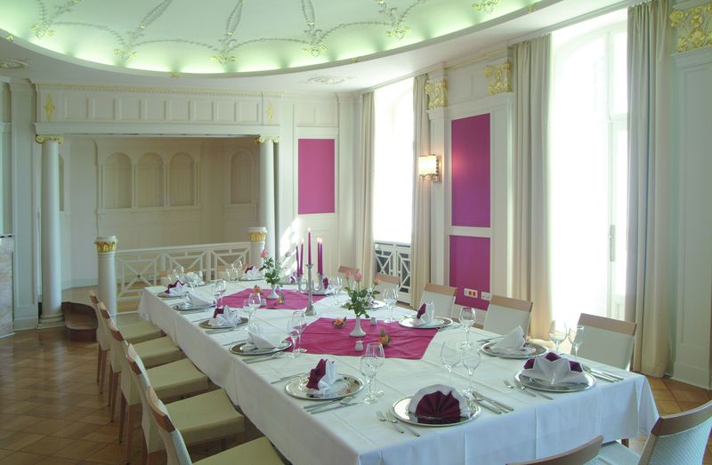 Schlosshotel Schweinsburg - Genel