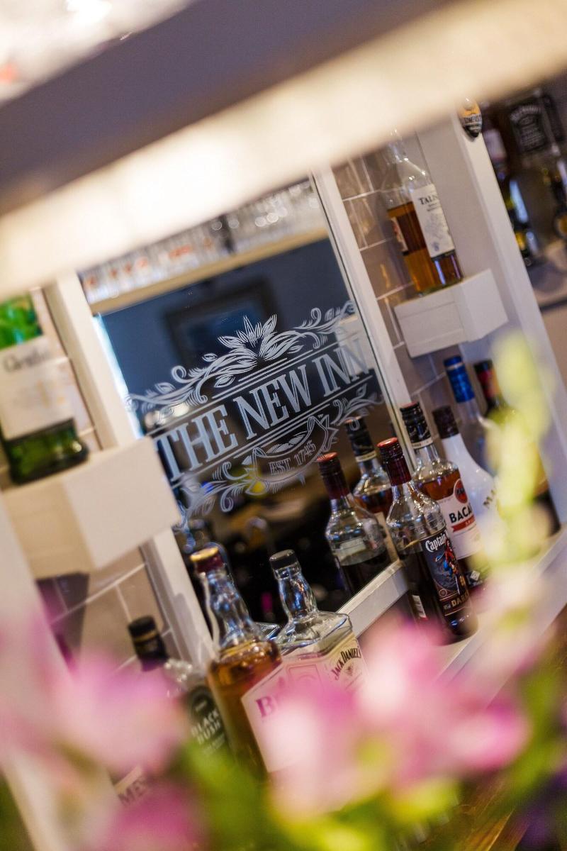 New Inn Clapham - Bar