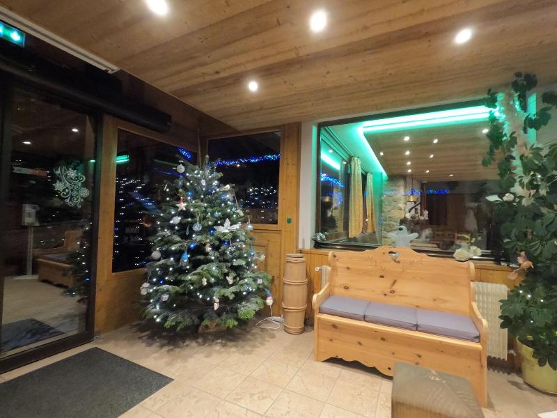 Hotel Le Soly - Lobi