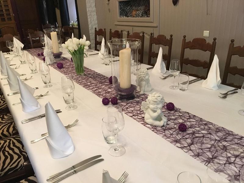 Au Cheval Blanc - Restoran