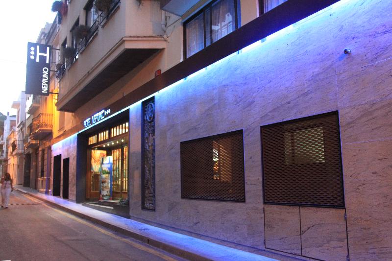 Hotel Neptuno Calella - Genel