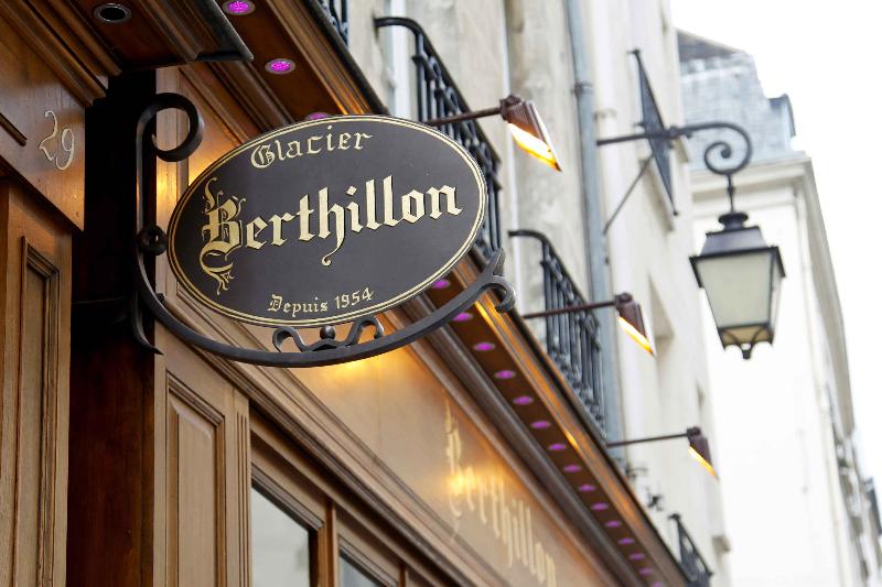 Hotel L de Lutece - Genel