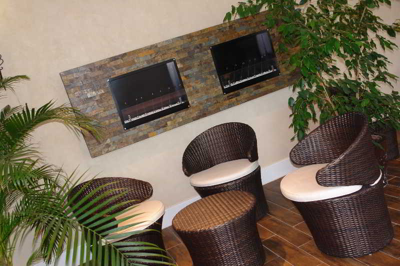 Brit Hotel Olympia