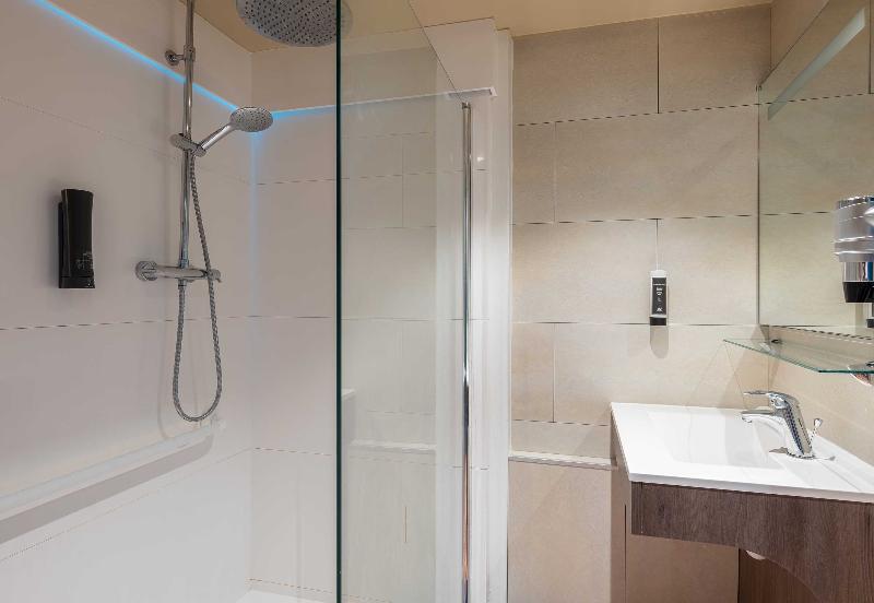 B&B HOTEL Saint-Pierre-en-Faucigny Bonneville - Oda