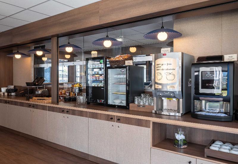 B&B HOTEL Saint-Pierre-en-Faucigny Bonneville - Restoran