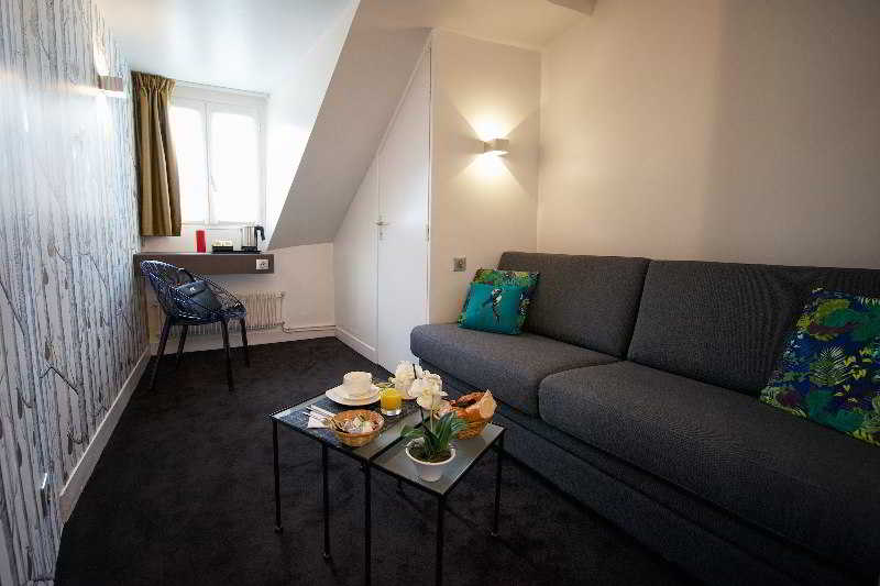 Hotel de la Gaite - Genel