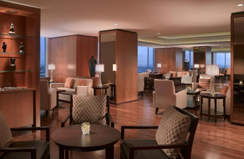 JW Marriott Hotel Medan - Lobi