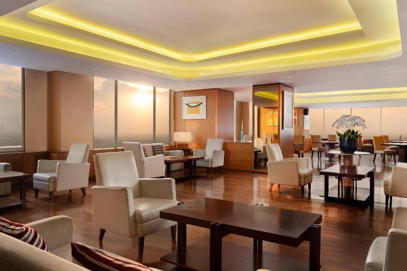 JW Marriott Hotel Medan - Lobi