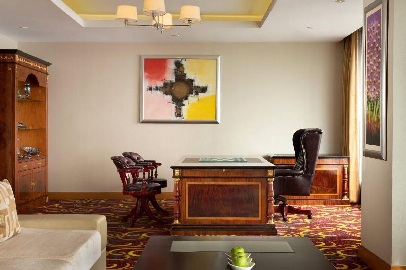 JW Marriott Hotel Medan - Oda