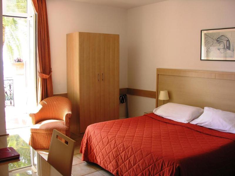 Hotel La Flore - Genel