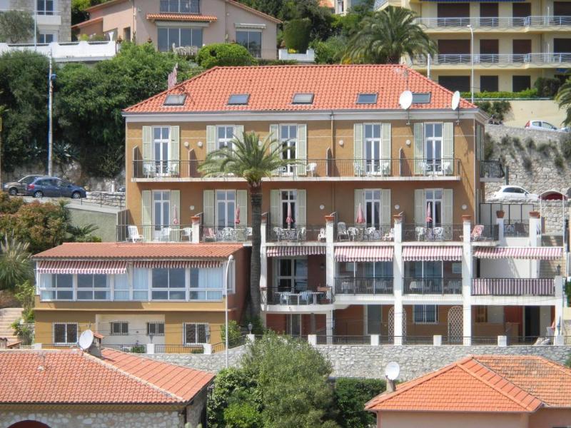 Hotel La Flore - Genel