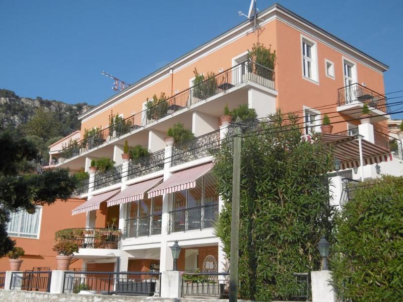 Hotel La Flore - Genel