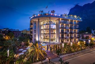 Hotel Kristal Palace