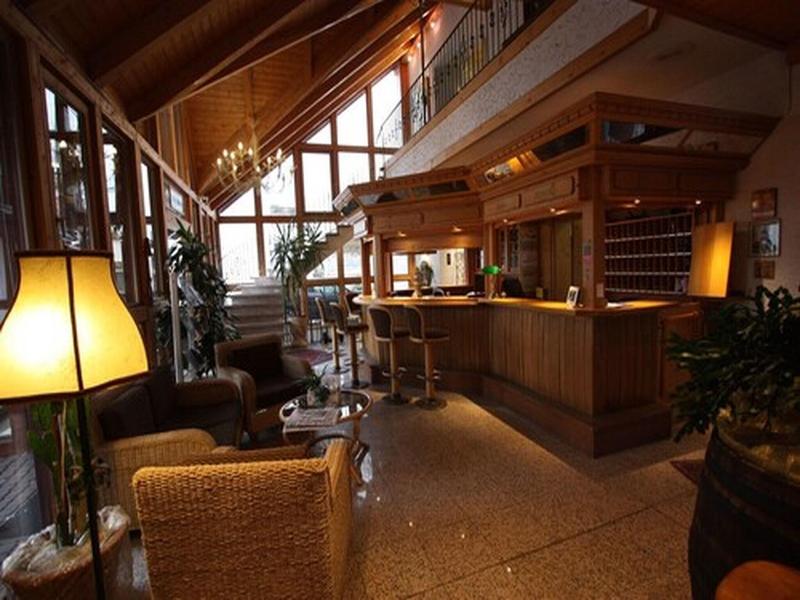 Hotel Zum Lowen - Lobi