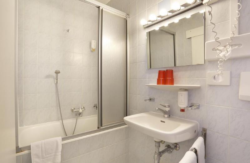 Tor Hotel Geneve - Genel