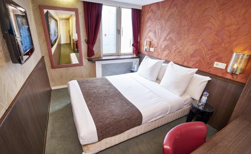Hotel Monopole - Genel