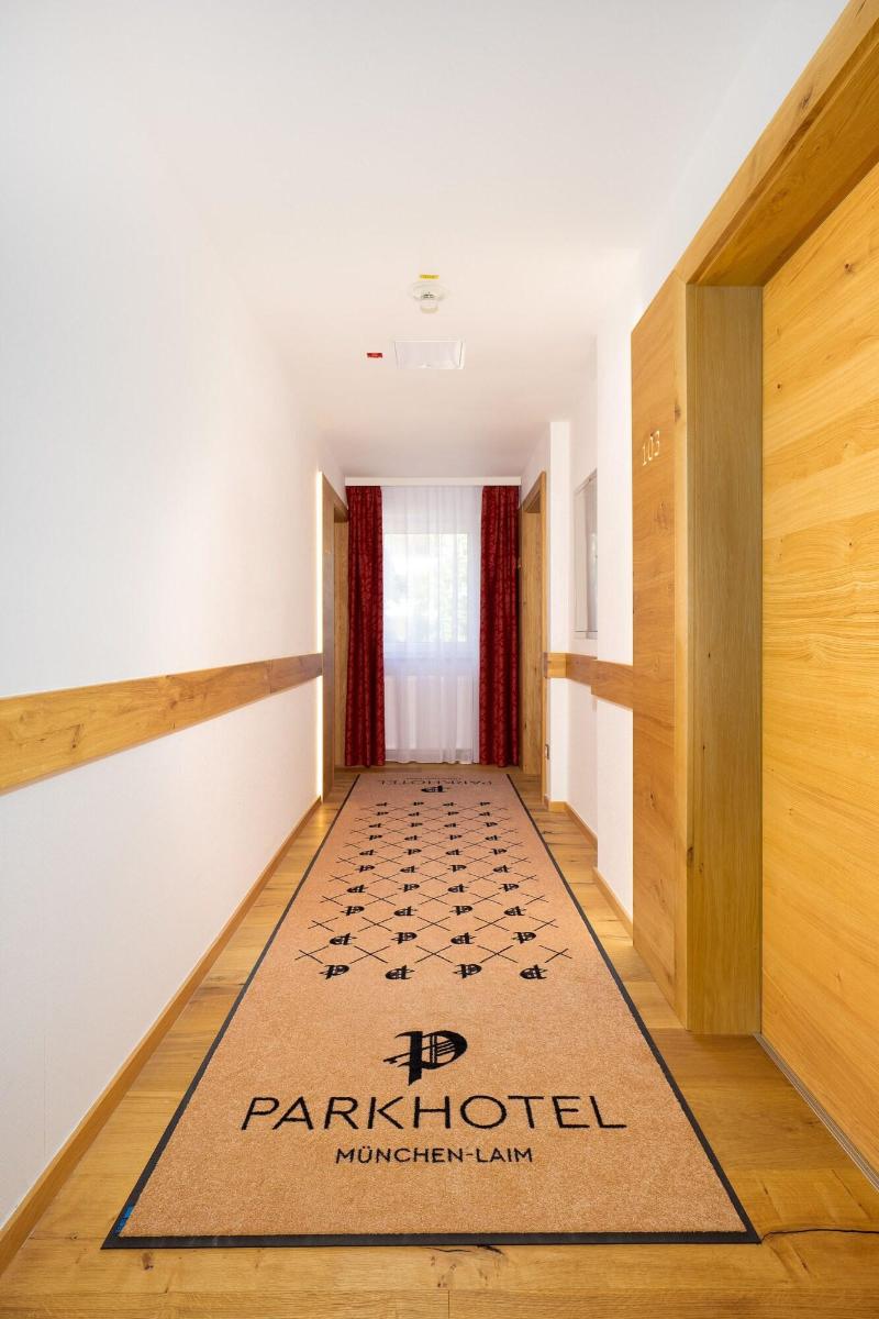 Park Hotel Laim - Lobi