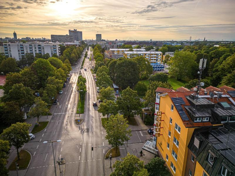 Park Hotel Laim - Genel