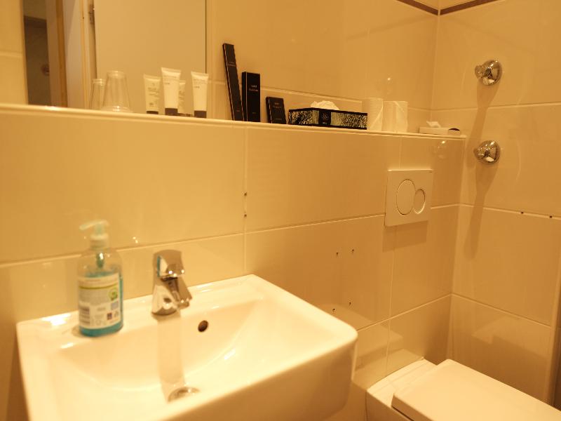 Hotel Residenz Düsseldorf - Oda