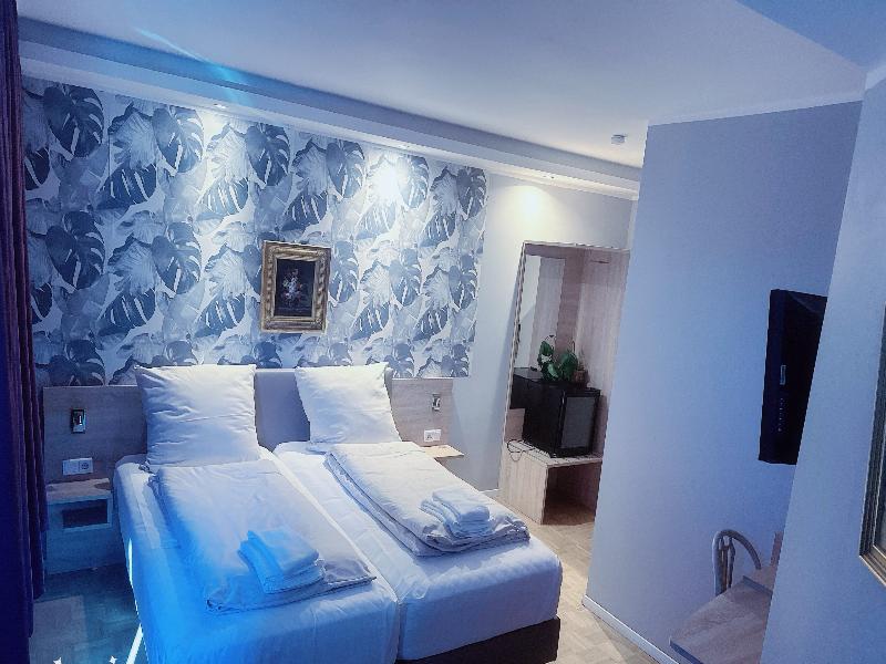 Hotel Residenz Düsseldorf - Oda