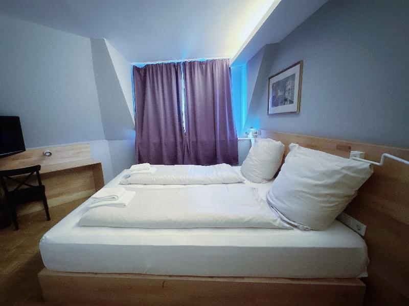 Hotel Residenz Düsseldorf - Oda