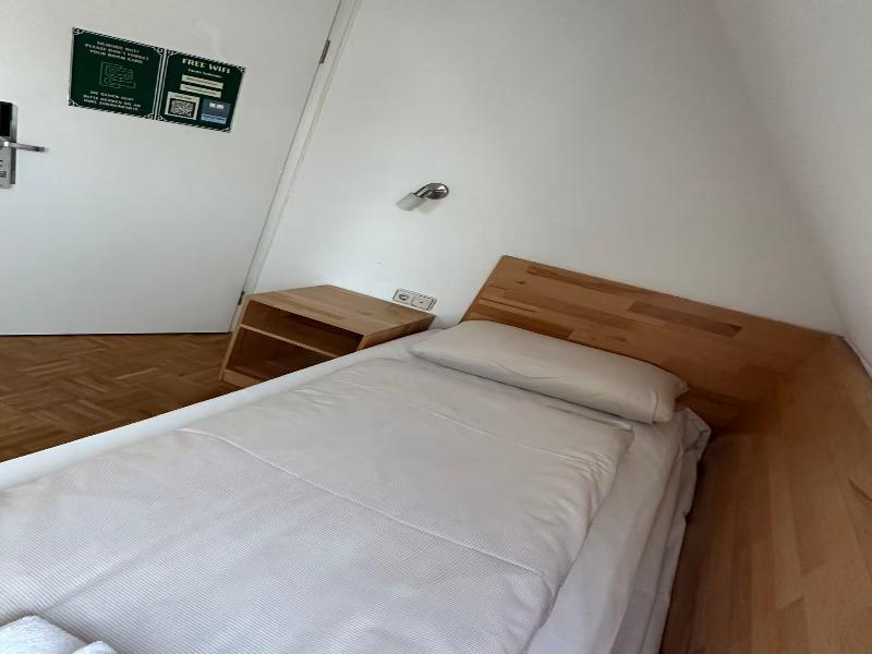 Hotel Residenz Düsseldorf - Oda