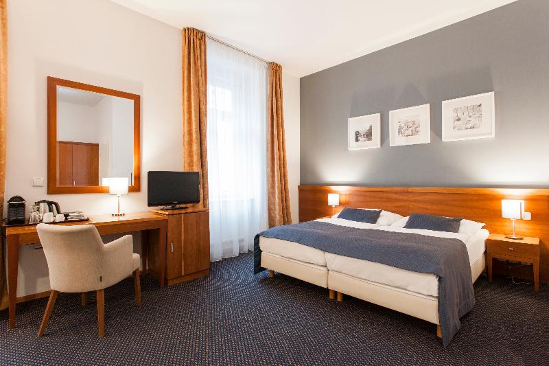 Hotel Carol - Oda