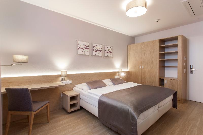 Hotel Carol - Oda
