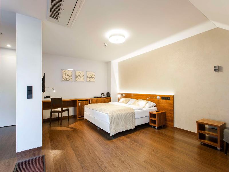 Hotel Carol - Oda