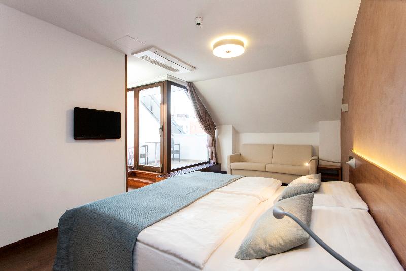 Hotel Carol - Oda