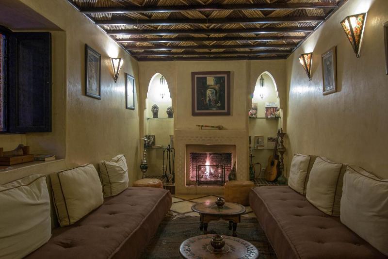 Riad Samsli - Lobi