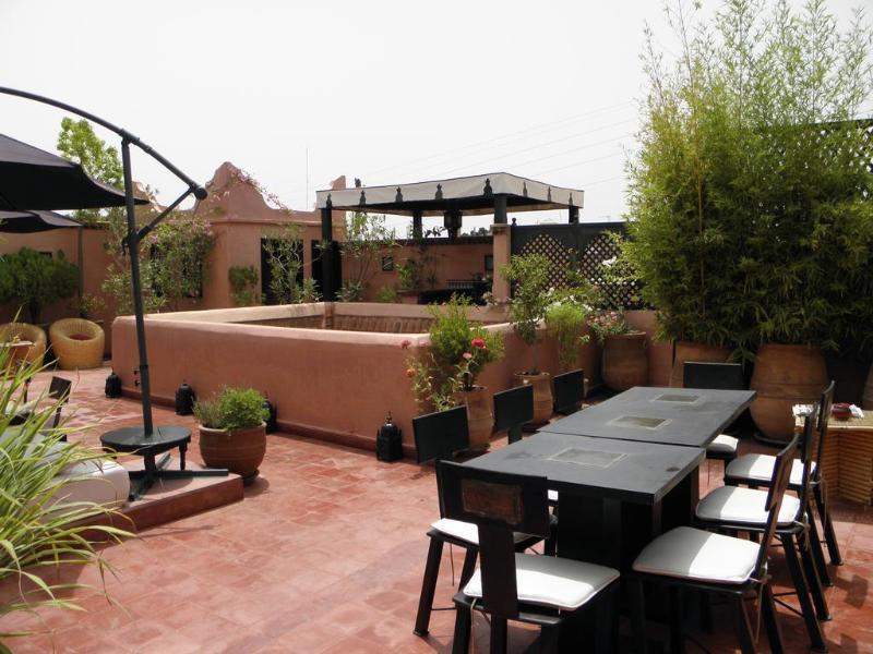 Riad Samsli - Genel