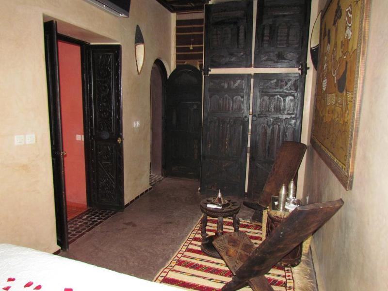 Riad Samsli - Genel