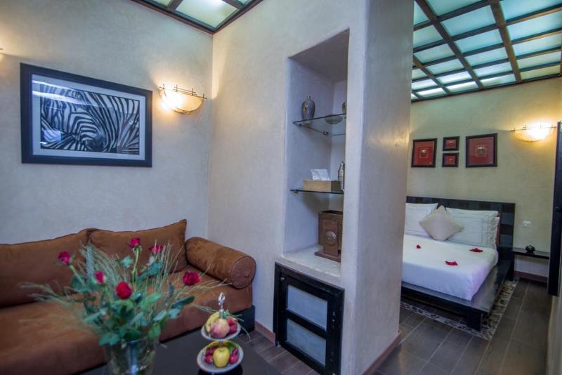 Riad Samsli - Genel