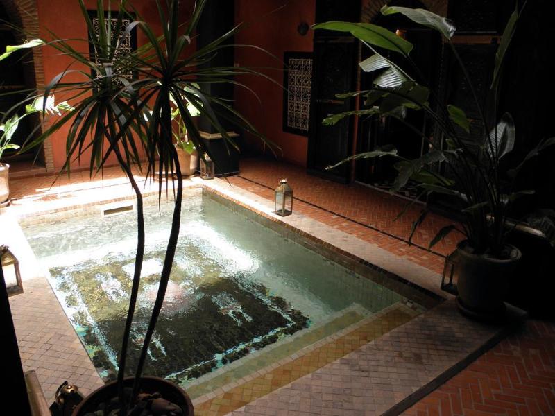 Riad Samsli - Genel