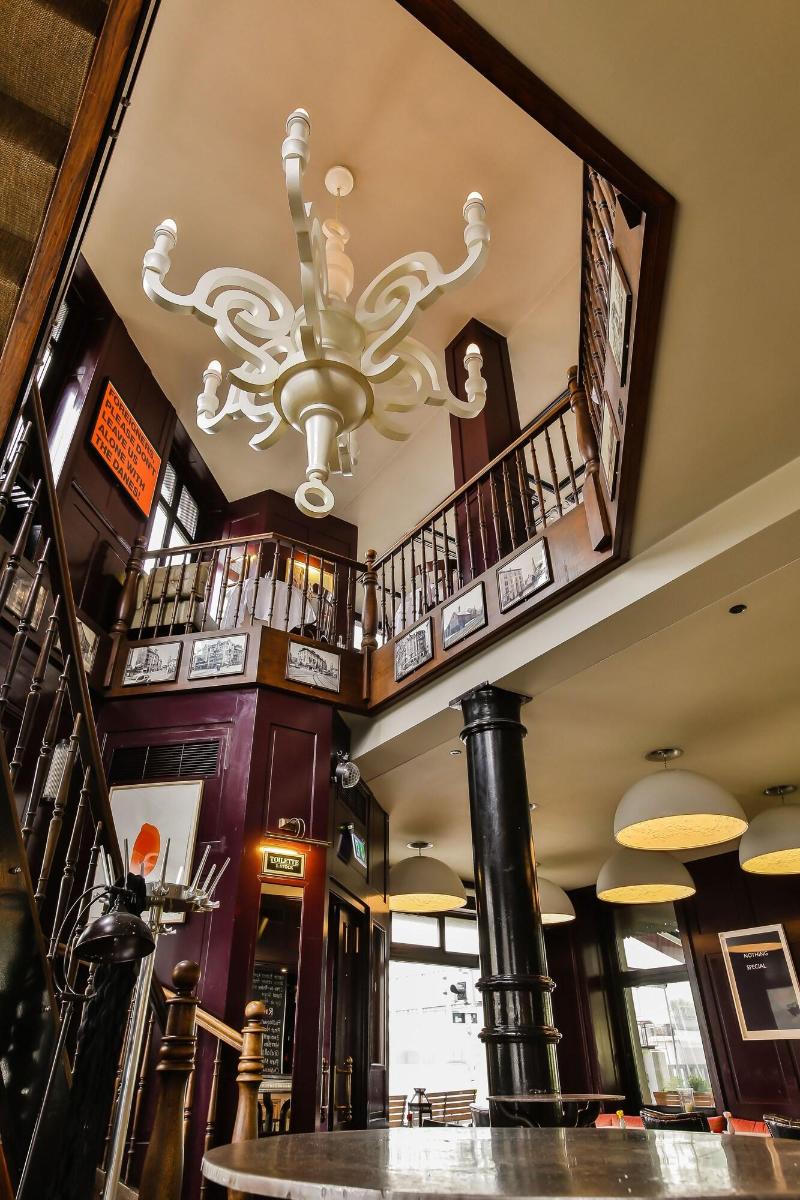 Hotel Restaurant Helvetia - Bar
